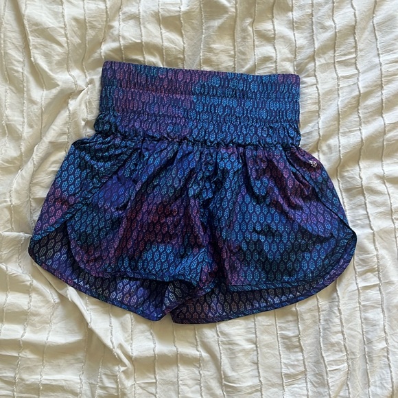 Free people movement shorts - Picture 1 of 3